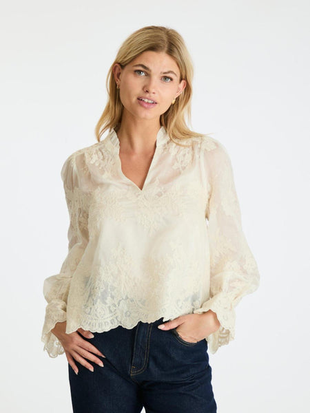 Amara embroidery blouse white